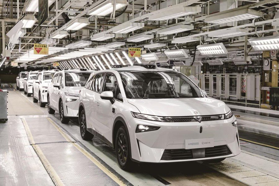 启辰携手哈啰Robotaxi 自动驾驶出租车量产交付