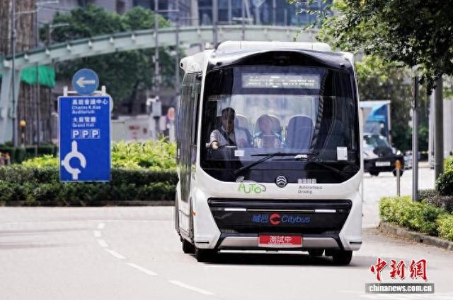 香港自动驾驶小巴道路测试有序推进